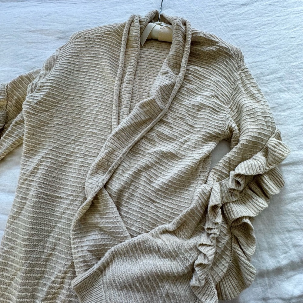 Beige Long Ruffle-Sleeve Cardigan – Size L - Picture 5 of 6